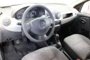 Бежевый Renault Logan 1.4 MT (75 л.с.) 2011 фото 9