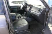 коричневый Mitsubishi Pajero 3.0 AT (178 л.с.) 4WD 2012 фото 15