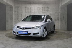 Серебряный Honda Civic 1.8 MT (140 л.с.) 2008