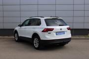 Белый Volkswagen Tiguan 1.4 MT (125 л.с.) 2018 фото 7