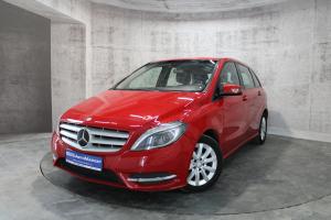 Красный Mercedes-Benz B-Класс 180 1.6 AMT (122 л.с.) 2013