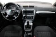 Серый Skoda Octavia 1.6 MT (102 л.с.) 2011 фото 8