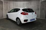 Белый Kia Ceed 1.6 AT (130 л.с.) 2018 фото 7