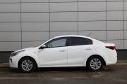 Белый Kia Rio 1.6 AT (123 л.с.) 2018 фото 3
