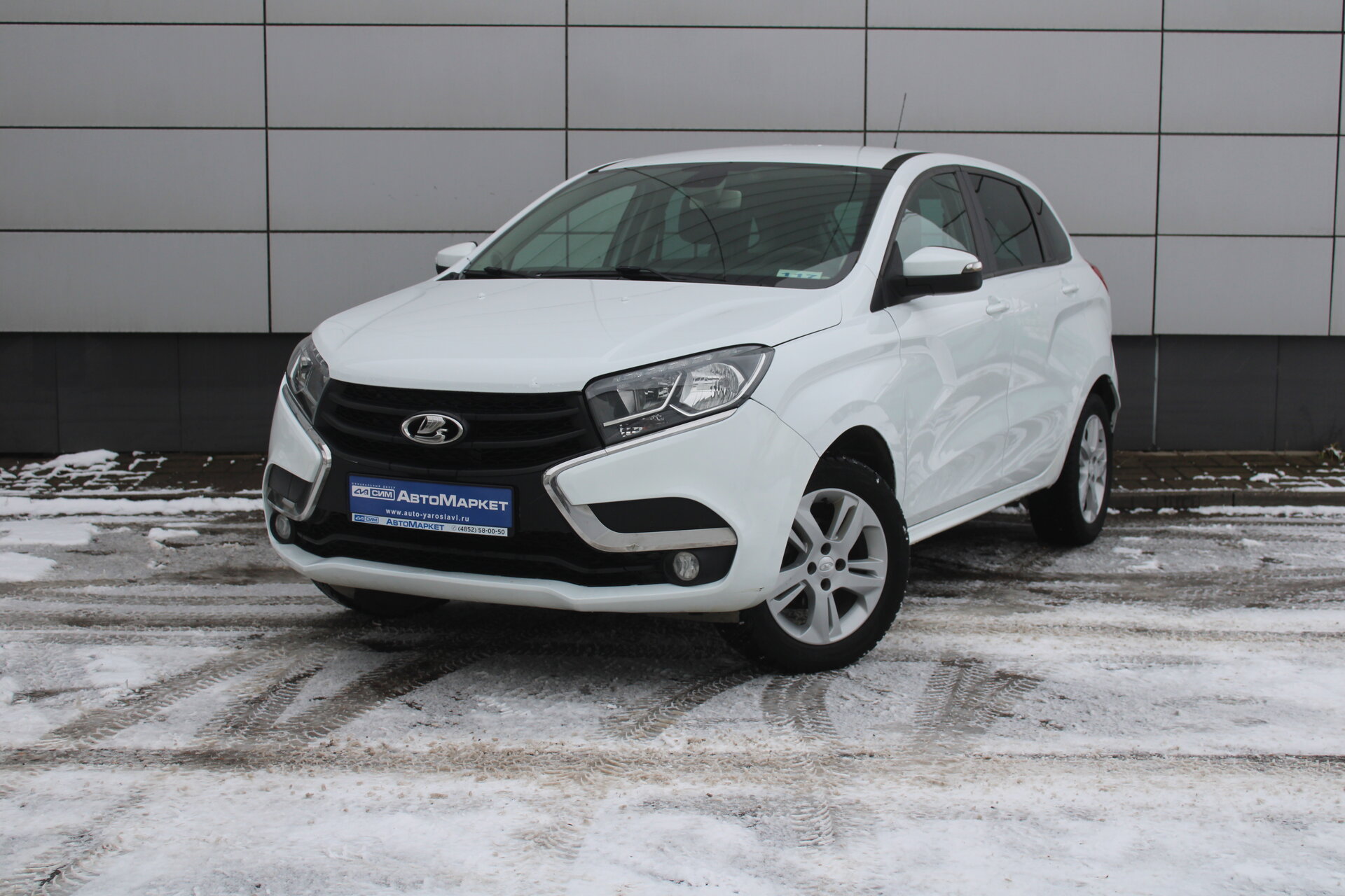 Белый Lada (ВАЗ) XRAY 1.6 MT (106 л.с.) 2016