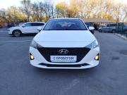 белый Hyundai Solaris 1.6 AT (123 л.с.) 2022 фото 3