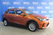 оранжевый Kia Rio X 1.6 AT (123 л.с.) 2022 фото 1