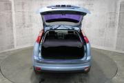 Синий Ford Focus 1.6 MT (100 л.с.) 2007 фото 12
