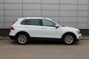 Белый Volkswagen Tiguan 2.0 AMT (180 л.с.) 4WD 2017 фото 4