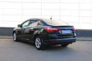 Черный Ford Focus 1.6 MT (125 л.с.) 2011 фото 7