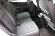 Белый Volkswagen Tiguan 2.0 AMT (180 л.с.) 4WD 2017 фото 11