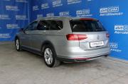 серебряный Volkswagen Passat Alltrack 2.0 AMT (220 л.с.) 4WD 2016 фото 2