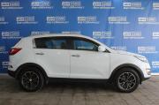 белый Kia Sportage 2.0 AT (150 л.с.) 2013 фото 4