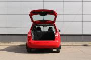 Красный Skoda Fabia 1.2 MT (70 л.с.) 2013 фото 12