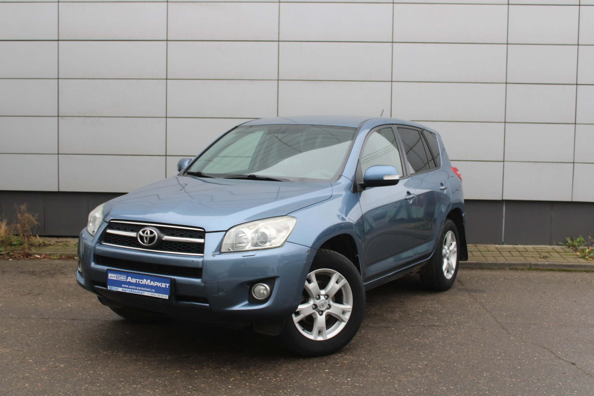 Синий Toyota RAV4 2.0 AT (152 л.с.) 4WD 2009