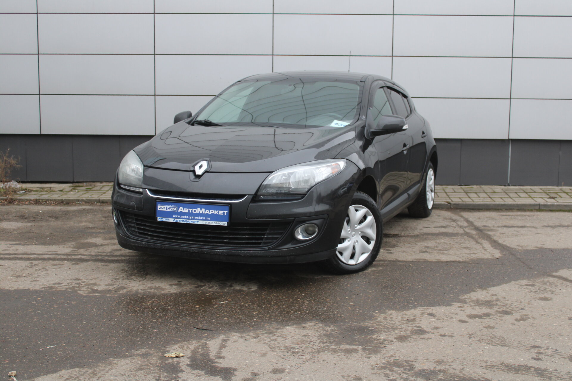 Черный Renault Megane 1.6 MT (106 л.с.) 2012