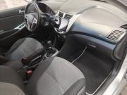 Серебряный Hyundai Solaris 1.6 MT (123 л.с.) 2011 фото 10