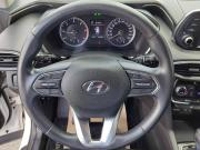 белый Hyundai Santa Fe 2.2d AT (200 л.с.) 4WD 2019 фото 16