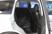 белый Mitsubishi Outlander 2.4 CVT (167 л.с.) 4WD 2013 фото 15