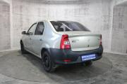 Бежевый Renault Logan 1.4 MT (75 л.с.) 2011 фото 7