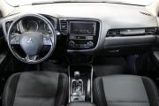 Коричневый Mitsubishi Outlander 2.0 CVT (146 л.с.) 2019 фото 8