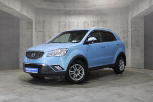 Голубой SsangYong Actyon 2.0d AT (149 л.с.) 2011