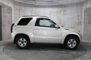 Бежевый Suzuki Grand Vitara 1.6 MT (106 л.с.) 4WD 2008 фото 3
