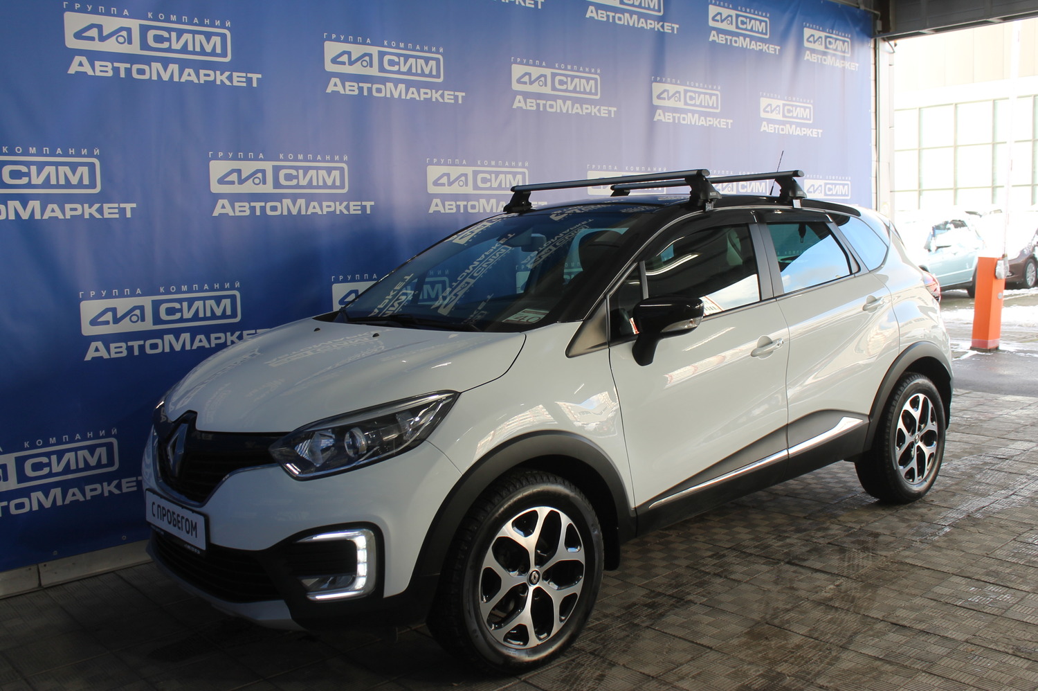 белый Renault Kaptur 2.0 AT (143 л.с.) 4WD 2020