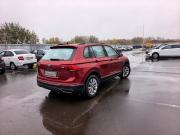 Красный Volkswagen Tiguan 1.4 AMT (150 л.с.) 4WD 2022 фото 1