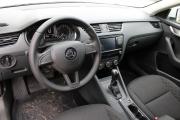 Белый Skoda Octavia 1.6 AT (110 л.с.) 2019 фото 9