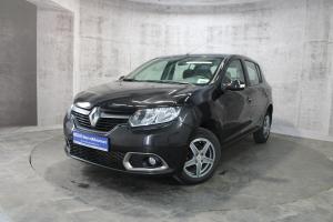 Черный Renault Sandero 1.6 MT (82 л.с.) 2015