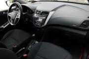 Фиолетовый Hyundai Solaris 1.6 AT (123 л.с.) 2012 фото 10