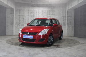 Красный Suzuki Swift 1.2 AT (94 л.с.) 2011