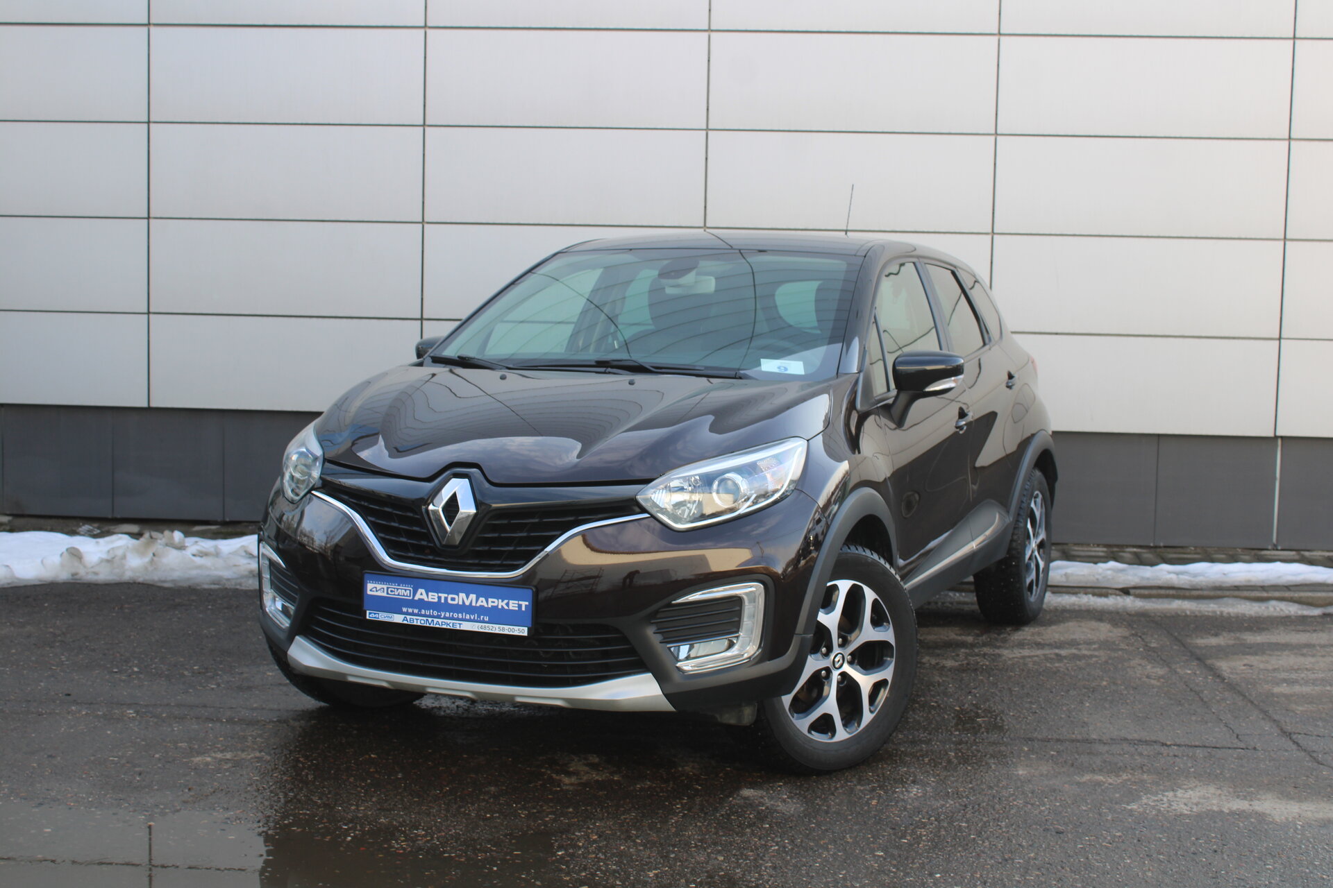 Коричневый Renault Kaptur 2.0 MT (143 л.с.) 4WD 2018