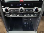 серебряный Hyundai Elantra 2.0 AT (150 л.с.) 2019 фото 14