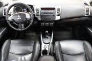 Серебряный Mitsubishi Outlander 2.4 CVT (170 л.с.) 4WD 2011 фото 8