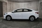 Белый Hyundai Solaris 1.6 AT (123 л.с.) 2021 фото 4
