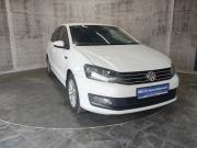 Белый Volkswagen Polo 1.6 MT (110 л.с.) 2016 фото 2