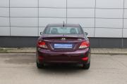 Фиолетовый Hyundai Solaris 1.6 AT (123 л.с.) 2012 фото 6