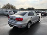 Серый Volkswagen Jetta 1.4 MT (150 л.с.) 2011 фото 1