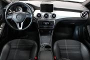 Белый Mercedes-Benz GLA 250 2.0 AMT (211 л.с.) 4WD 2014 фото 8