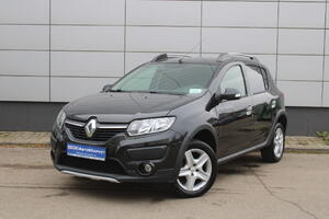Черный Renault Sandero Stepway 1.6 MT (82 л.с.) 2016