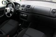 Серебряный Skoda Fabia 1.2 MT (70 л.с.) 2012 фото 10