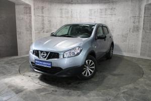 Серый Nissan Qashqai 1.6 CVT (117 л.с.) 2012