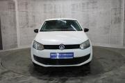 Белый Volkswagen Polo 1.2 MT (70 л.с.) 2009 фото 1