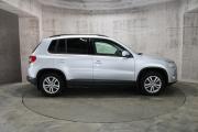 Серый Volkswagen Tiguan 1.4 MT (150 л.с.) 4WD 2009 фото 3