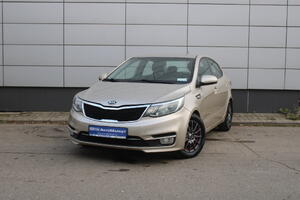 Бежевый Kia Rio, III Рестайлинг 1.6 MT (123 л.с.) 2015