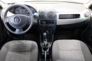 Бежевый Renault Logan 1.4 MT (75 л.с.) 2011 фото 8