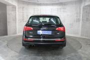 Черный Audi Q5 2.0d AMT (170 л.с.) 4WD 2011 фото 6