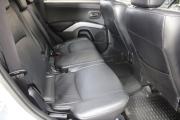 Серебряный Mitsubishi Outlander 2.4 CVT (170 л.с.) 4WD 2011 фото 11